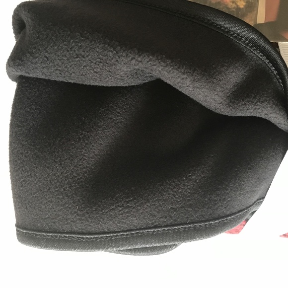 Serra Toggle Front Wrap Plaid Fleece Reversible to Black Poncho - Picture 5 of 6